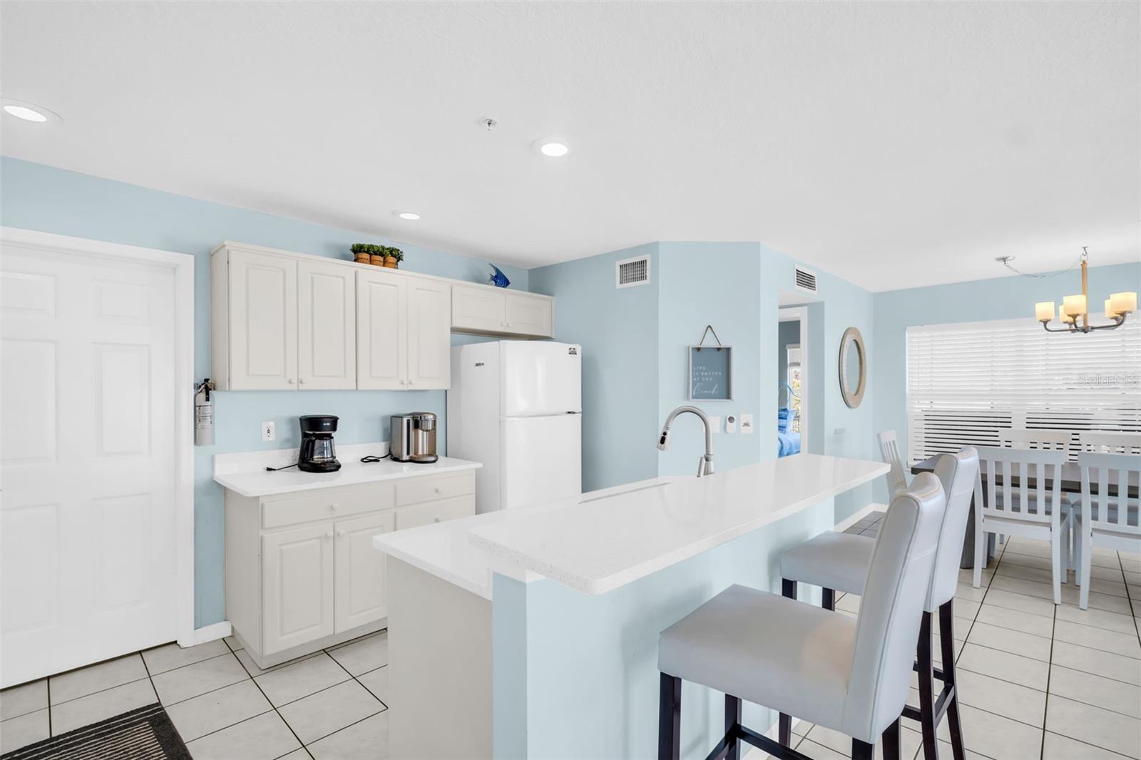 Image 16 of 41 For 1802 Gulf Boulevard 12