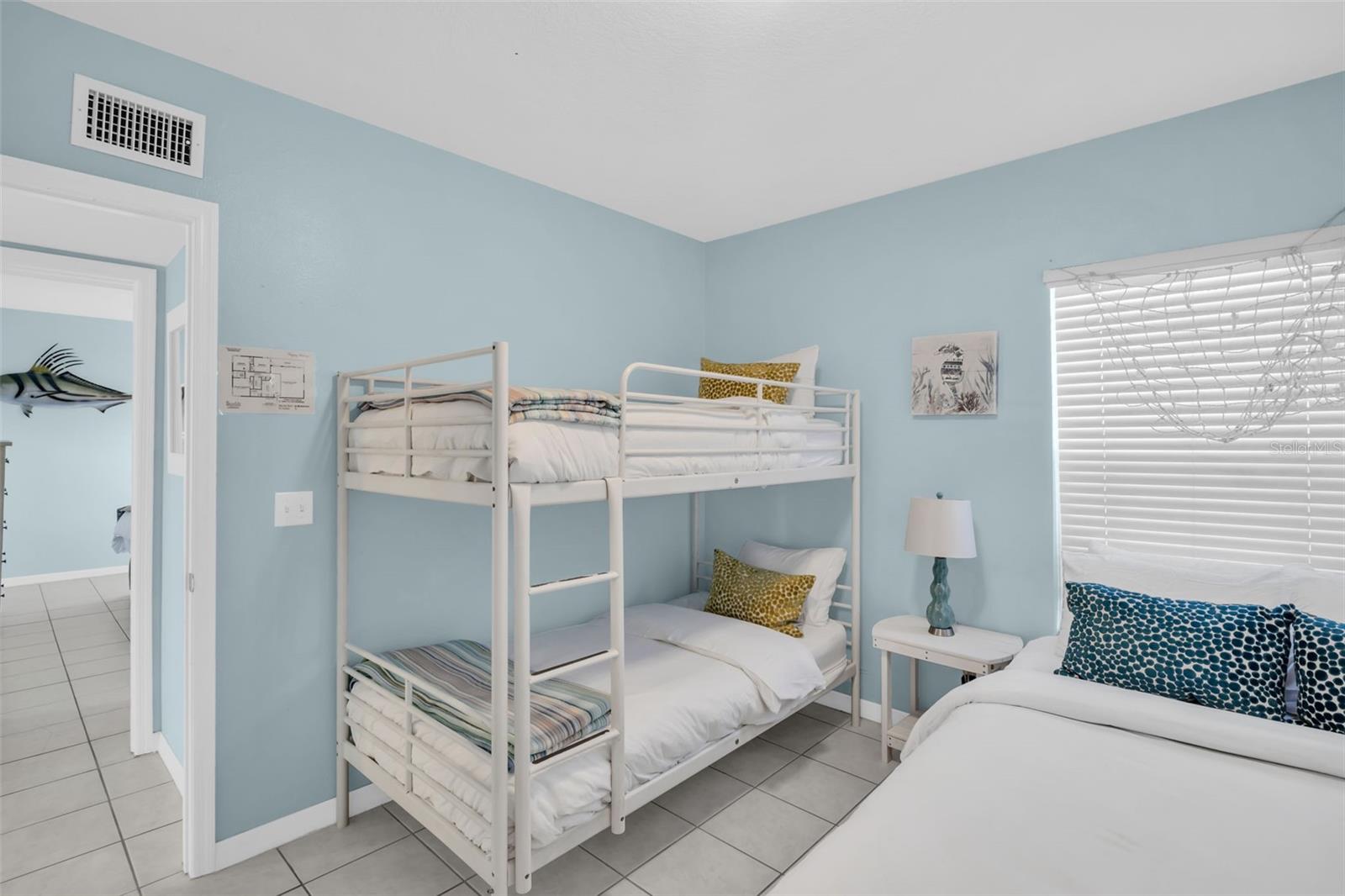 Image 28 of 41 For 1802 Gulf Boulevard 12