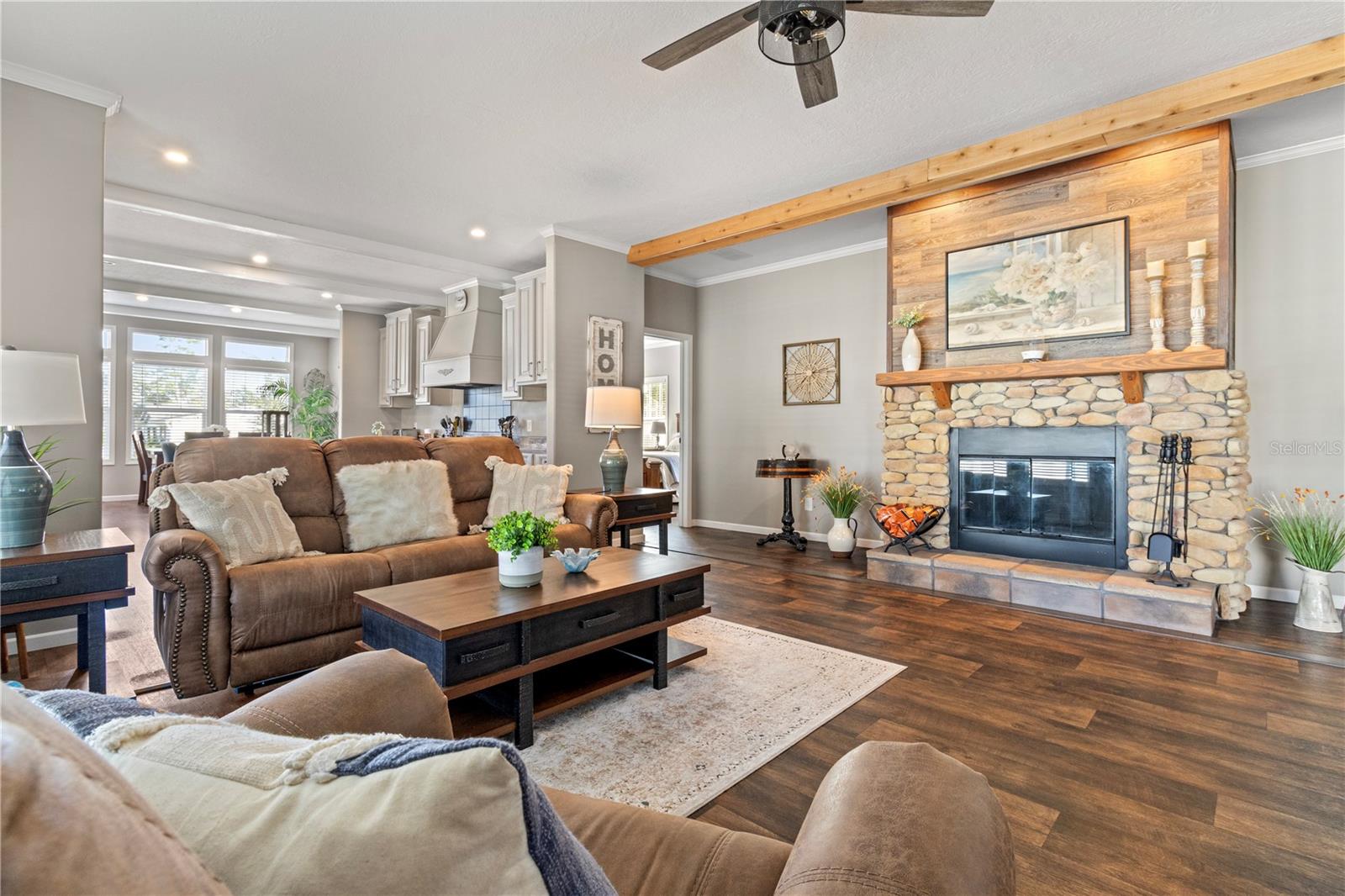 Image 21 of 37 For 9414 Scepter Avenue