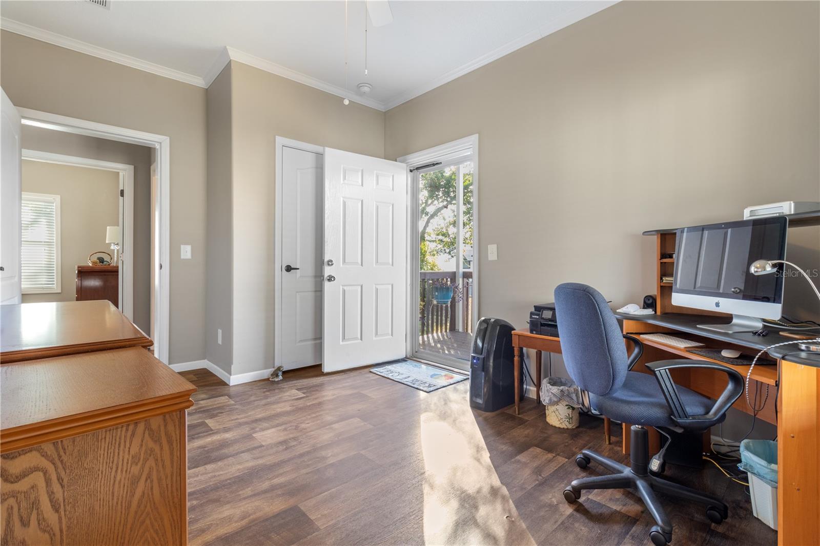 Image 27 of 37 For 9414 Scepter Avenue