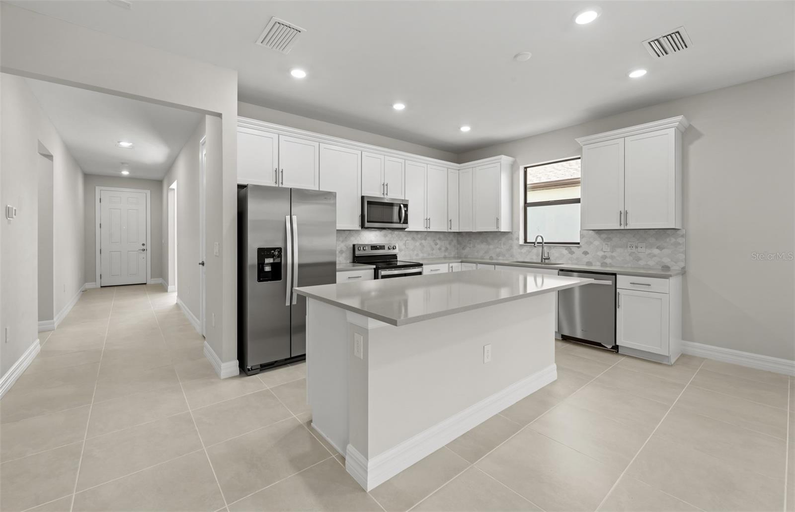 Image 3 of 22 For 2534 Charter Oak Drive