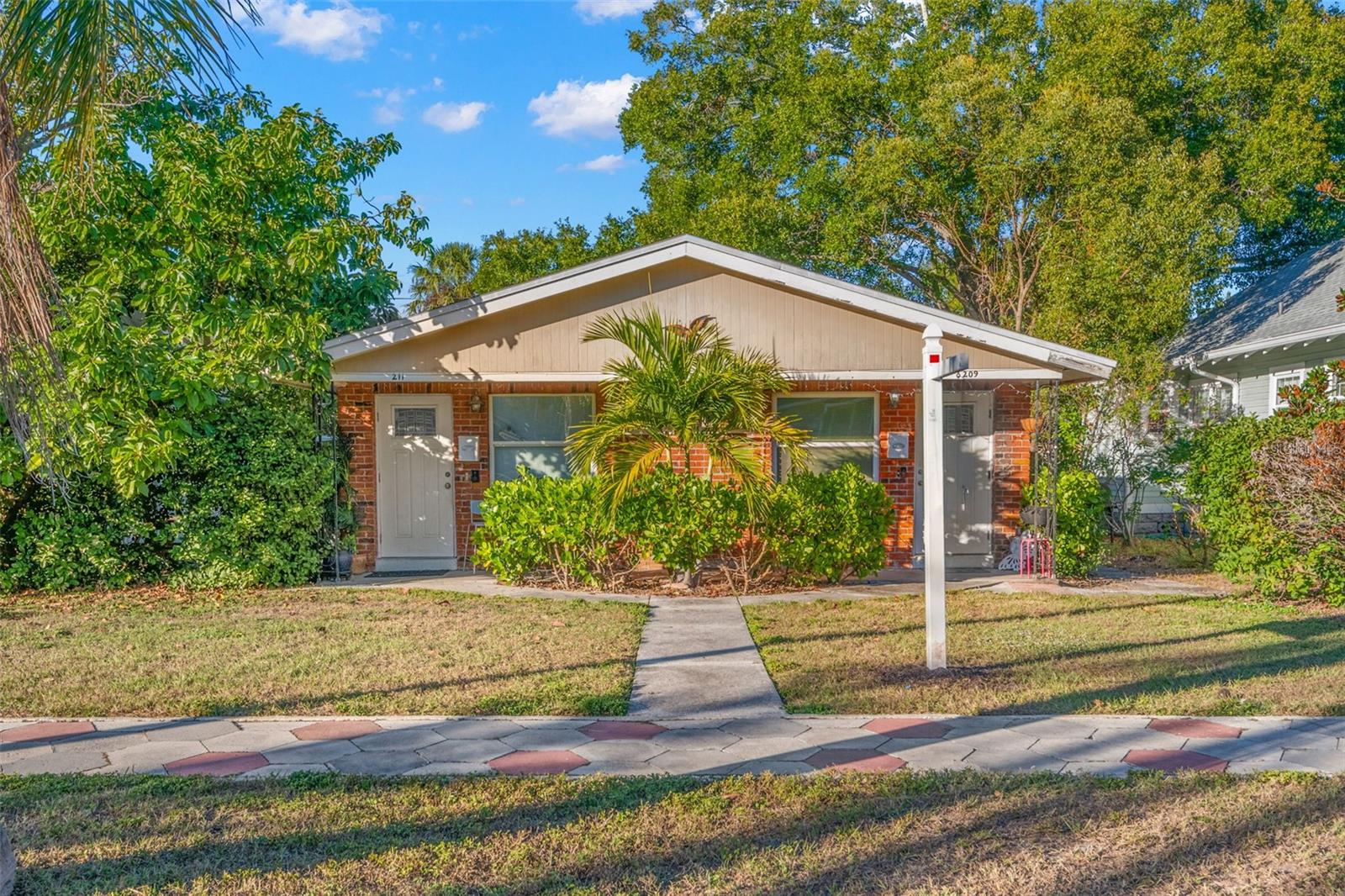 Details for 209 12th Avenue N, ST PETERSBURG, FL 33704