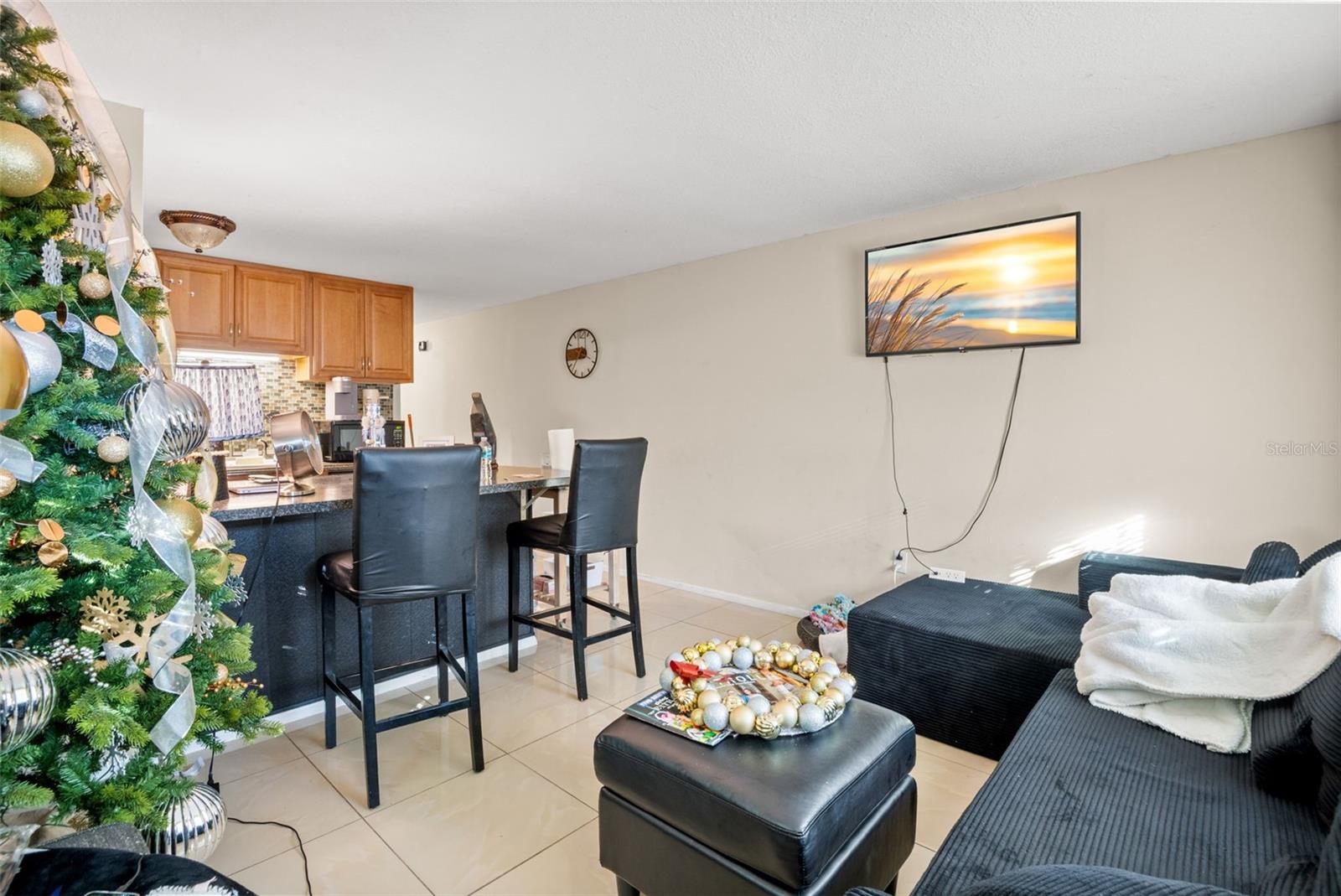 Image 11 of 26 For 209 12th Avenue N