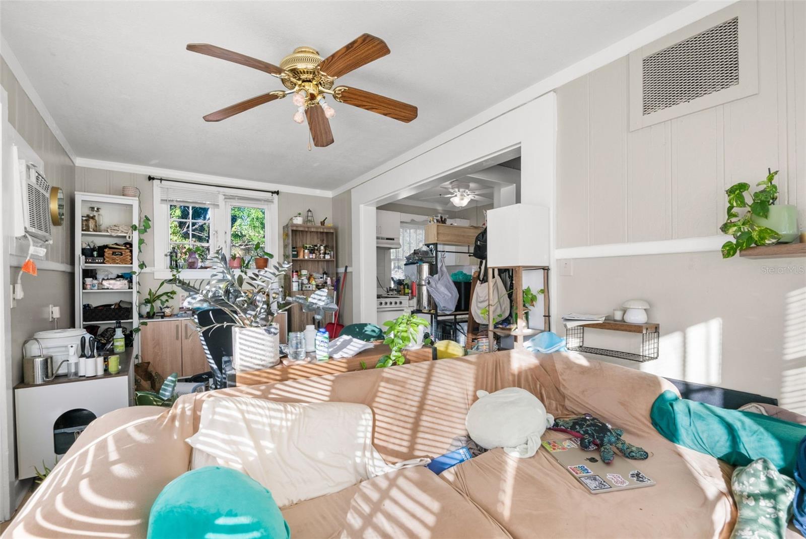 Image 21 of 26 For 209 12th Avenue N