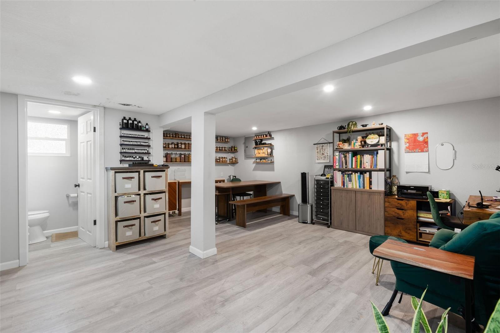 Image 23 of 26 For 209 12th Avenue N