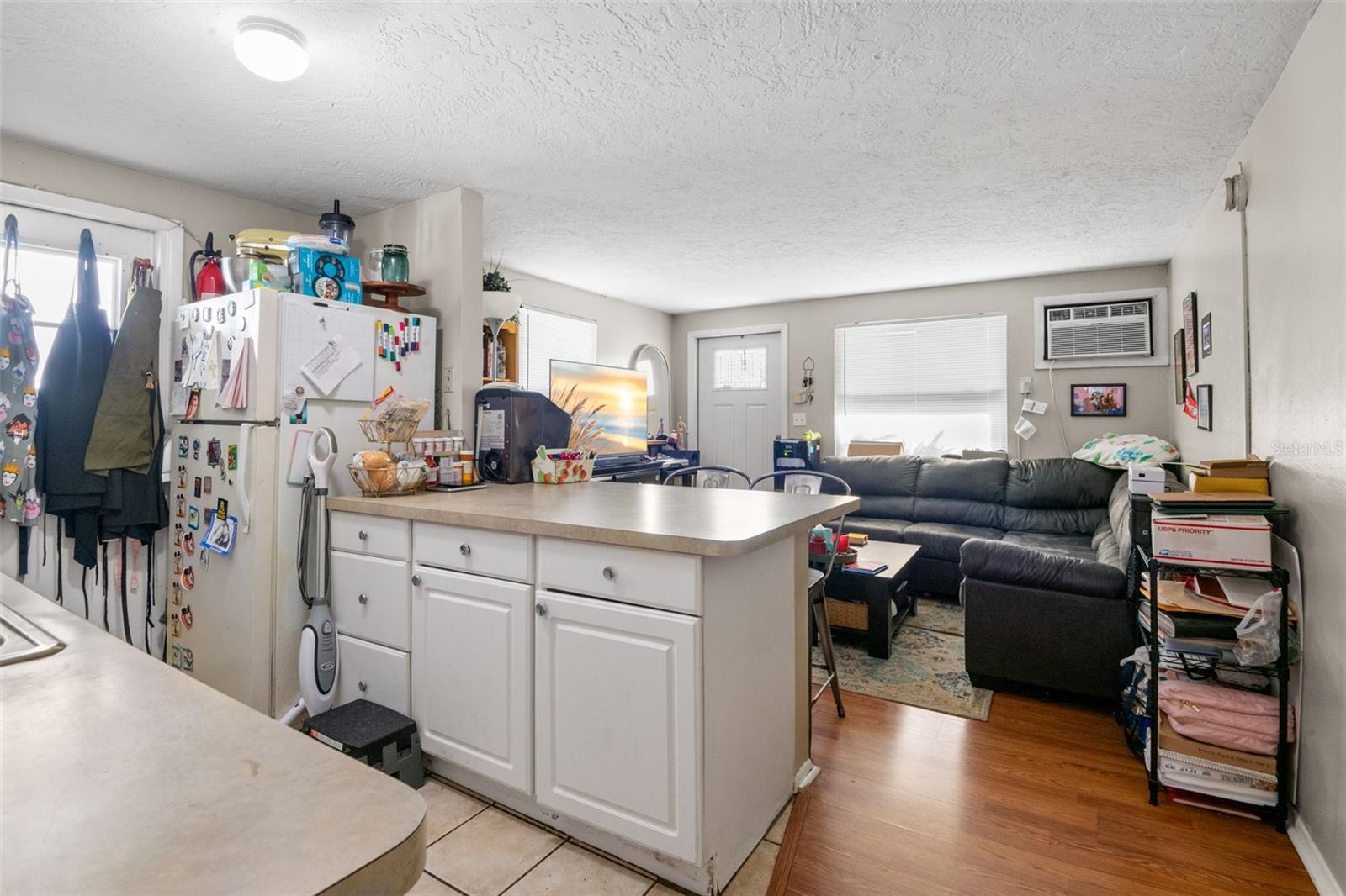 Image 9 of 26 For 209 12th Avenue N