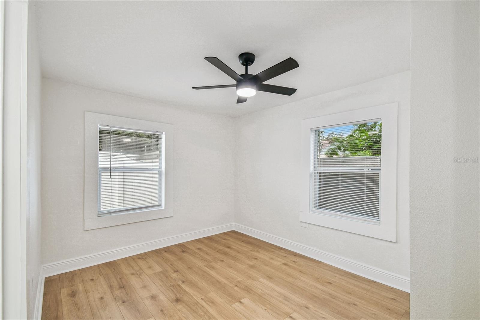 Image 13 of 23 For 2302 Idlewild Avenue