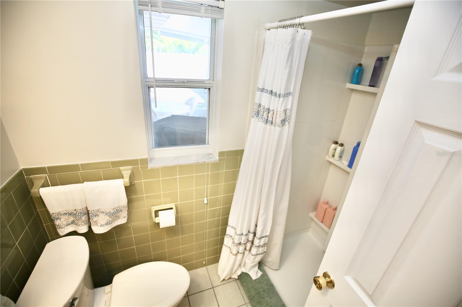 Image 15 of 46 For 120 20th Street Sw