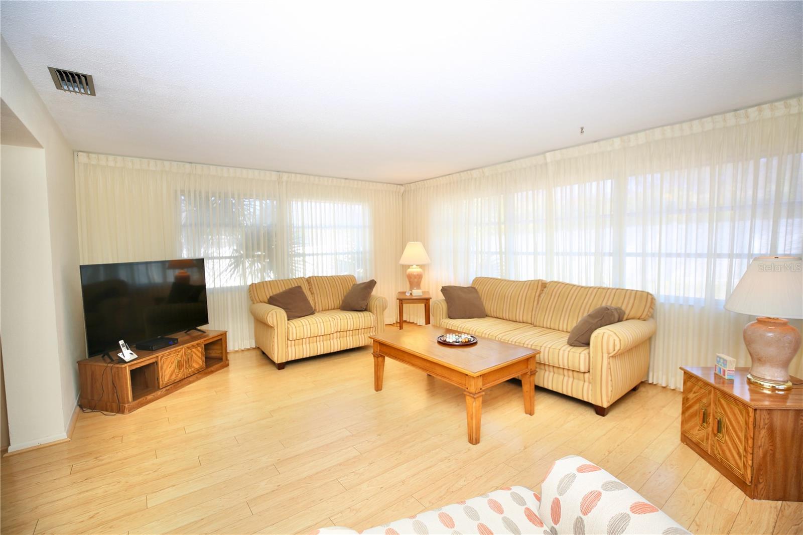 Image 39 of 46 For 120 20th Street Sw