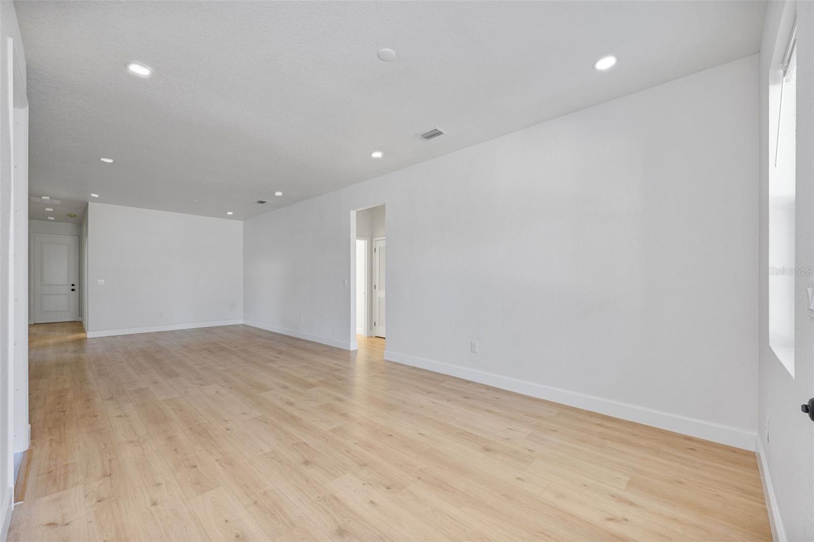 Image 5 of 46 For 8215 18th Street