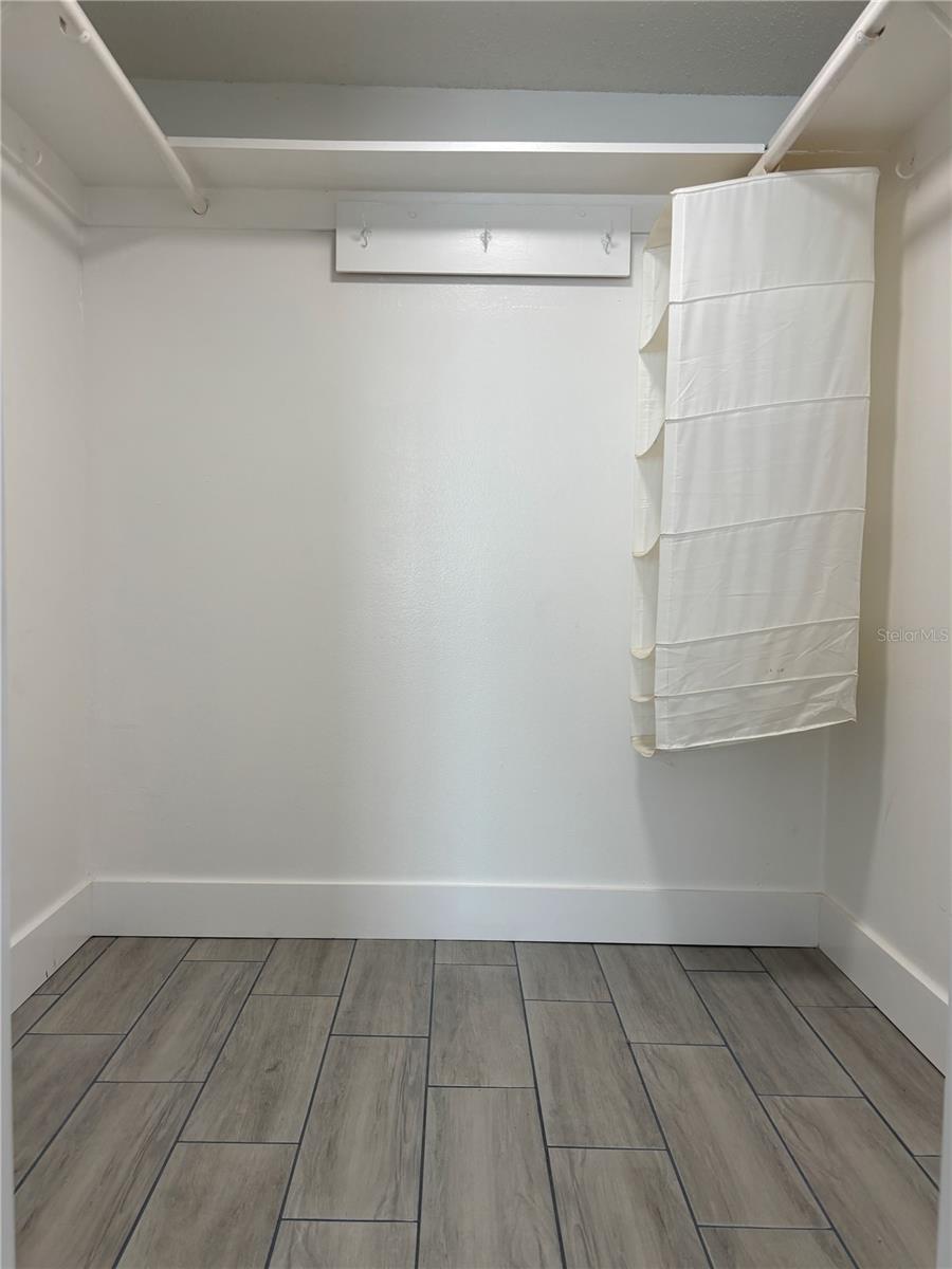 Image 12 of 20 For 4702 Michael Court 137