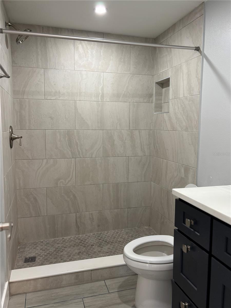 Image 16 of 20 For 4702 Michael Court 137