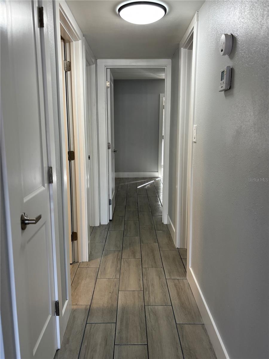 Image 17 of 20 For 4702 Michael Court 137