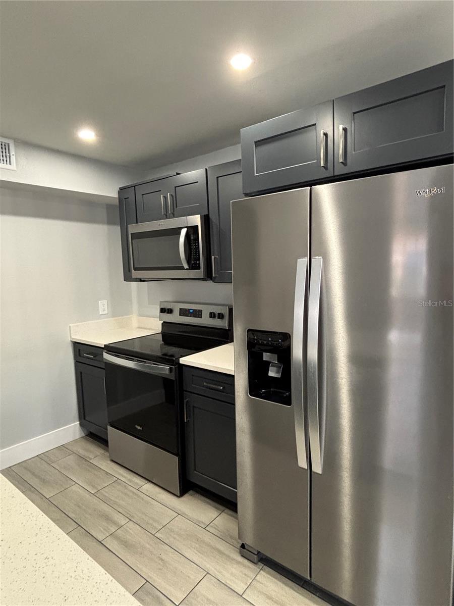 Image 8 of 20 For 4702 Michael Court 137