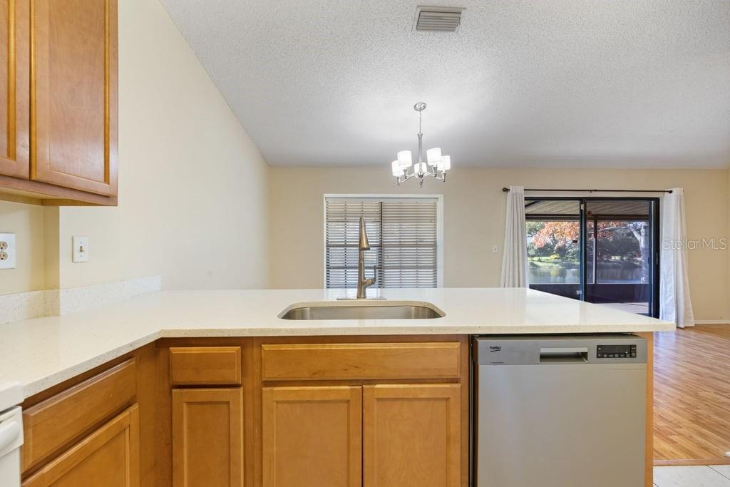 Image 11 of 24 For 4071 Shoreside Circle