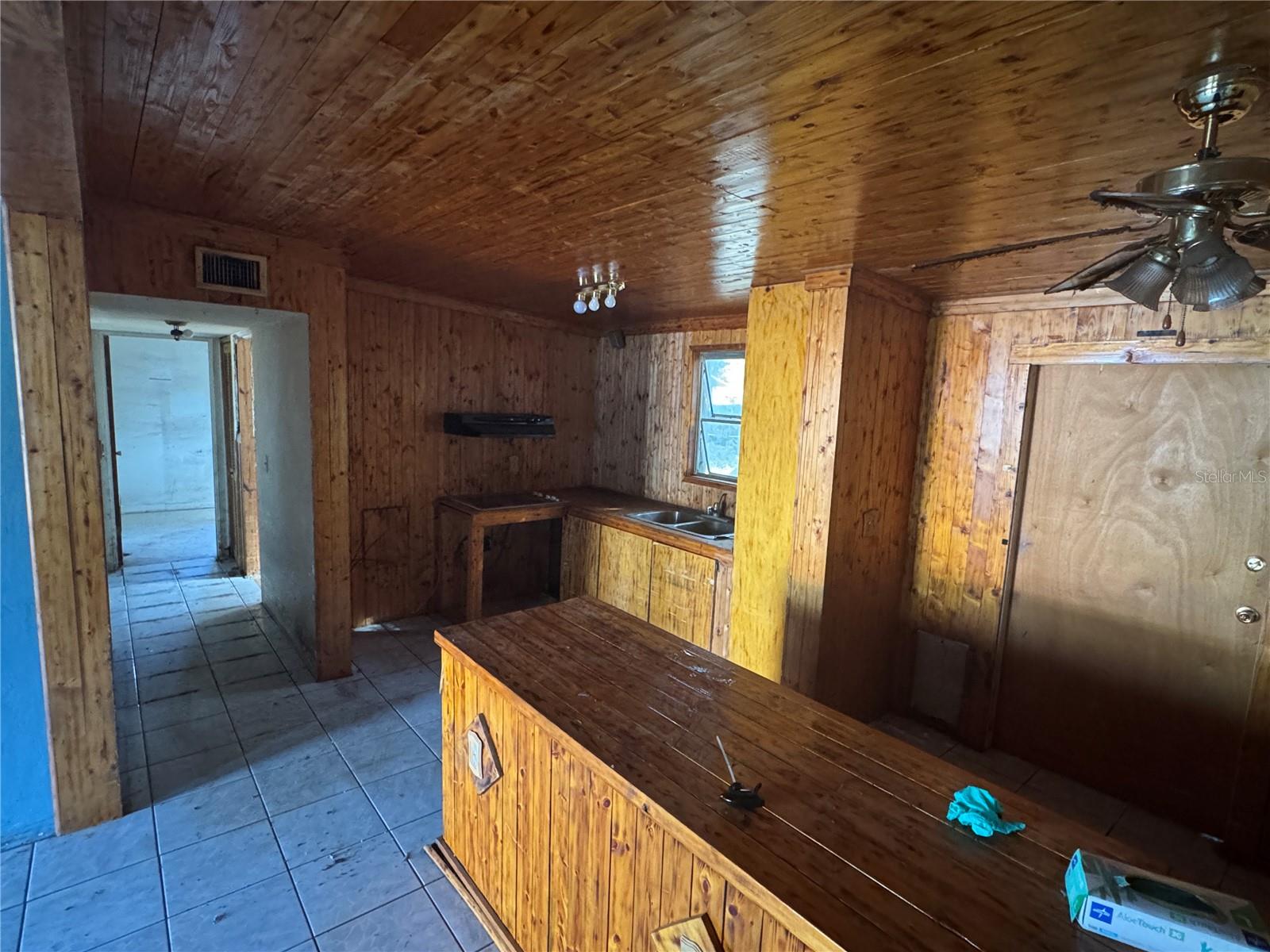 Image 5 of 12 For 2151 Barcelona Drive