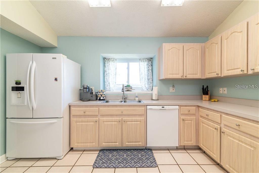 Image 13 of 33 For 1907 Coral Tree Court