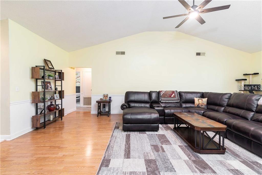 Image 7 of 33 For 1907 Coral Tree Court