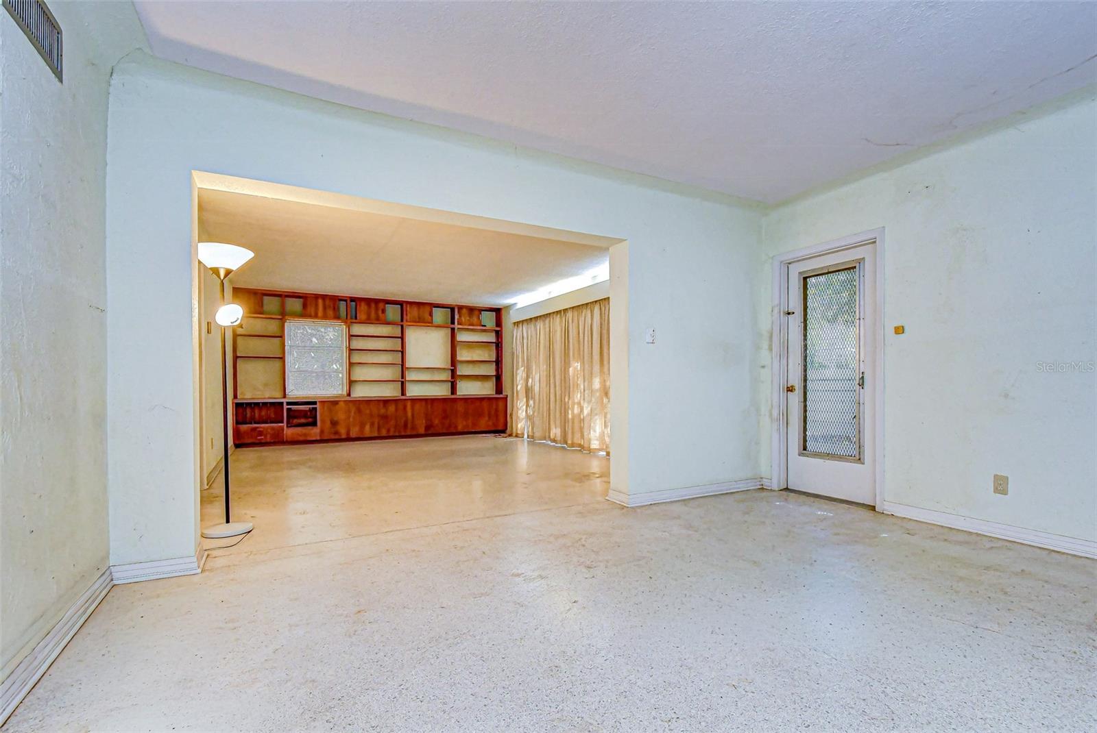 Image 21 of 30 For 3008 Emerson Street