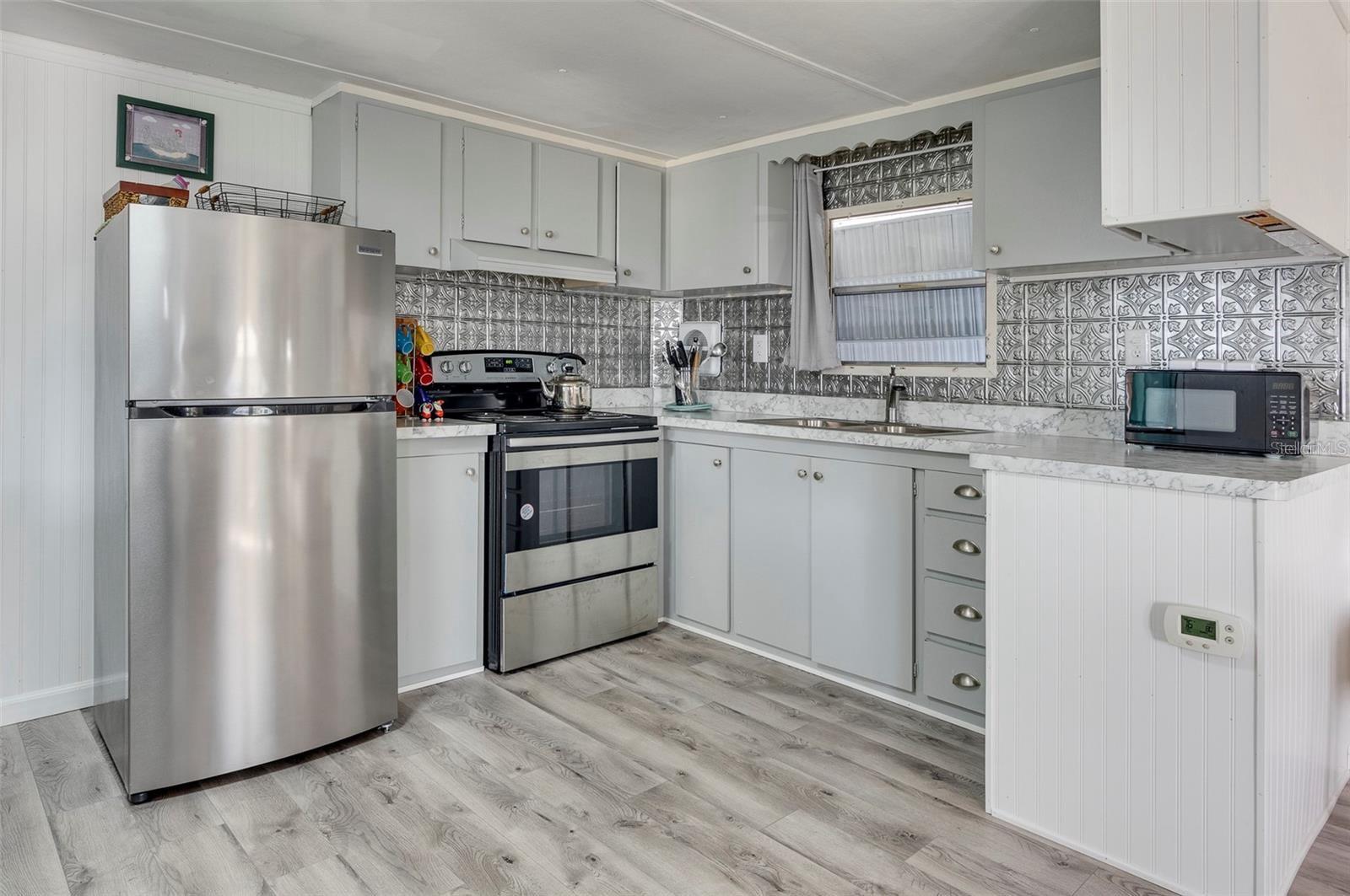 Image 11 of 26 For 4086 72nd Way N 57