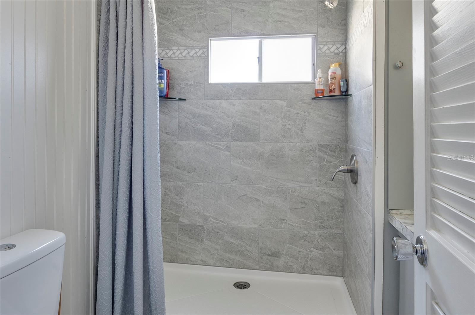 Image 17 of 26 For 4086 72nd Way N 57