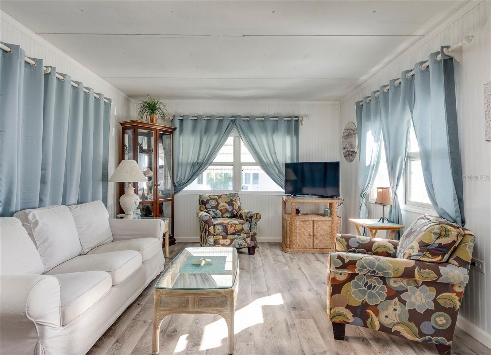 Image 6 of 26 For 4086 72nd Way N 57