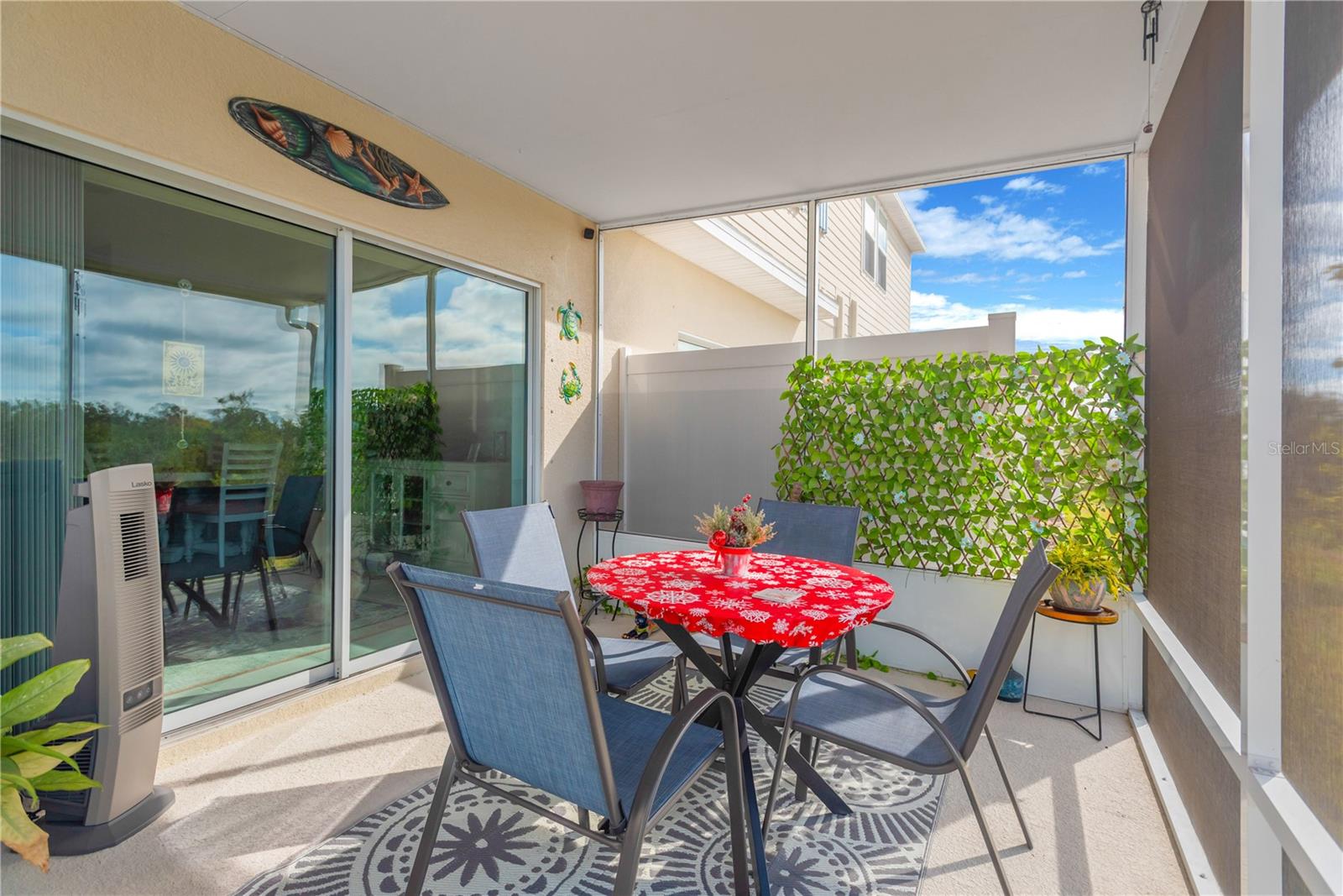 Image 20 of 28 For 11779 Glenside Terrace