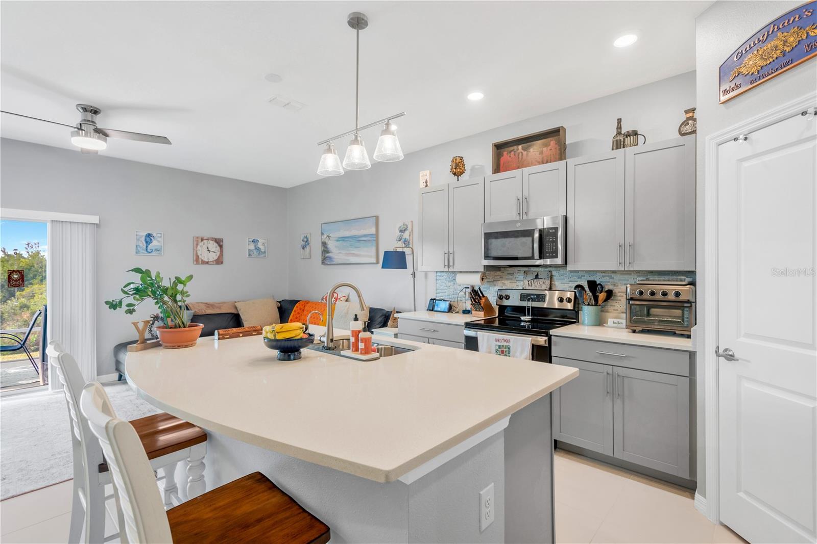 Image 7 of 28 For 11779 Glenside Terrace