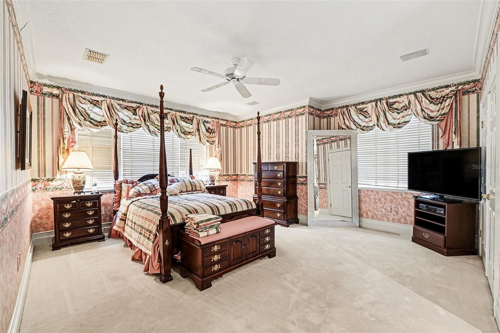 Image 17 of 59 For 135 Van Fleet Court