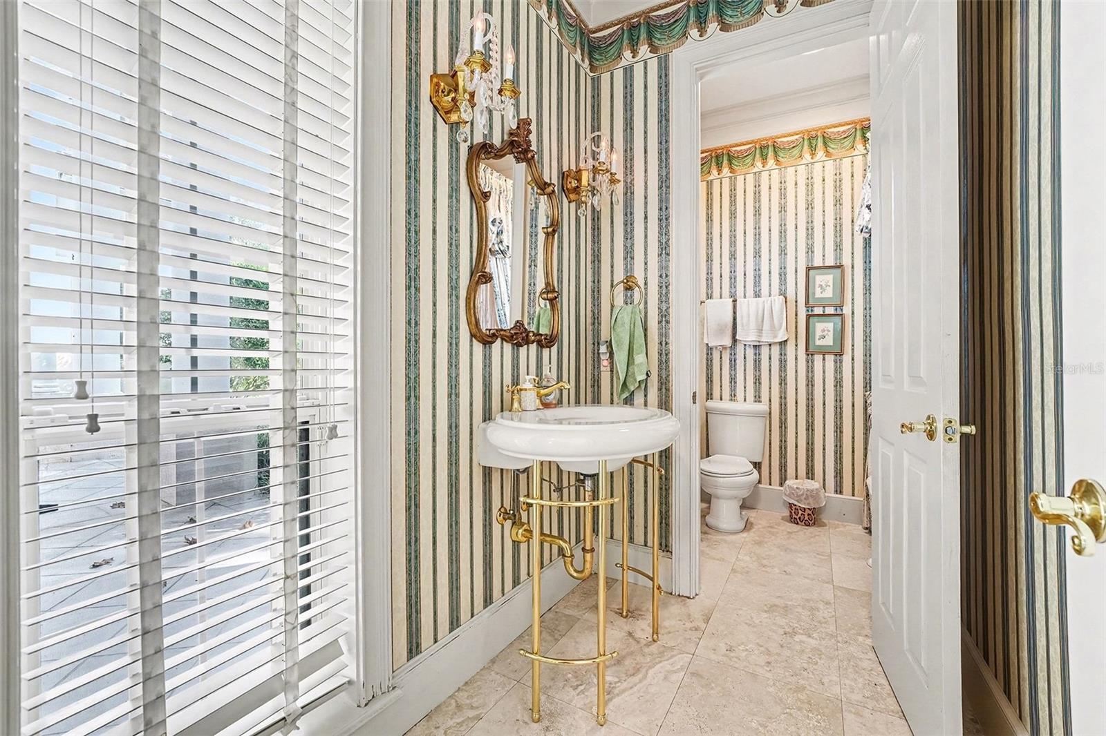 Image 29 of 59 For 135 Van Fleet Court