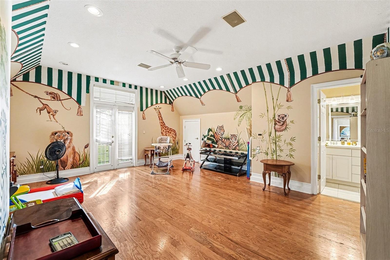 Image 44 of 59 For 135 Van Fleet Court