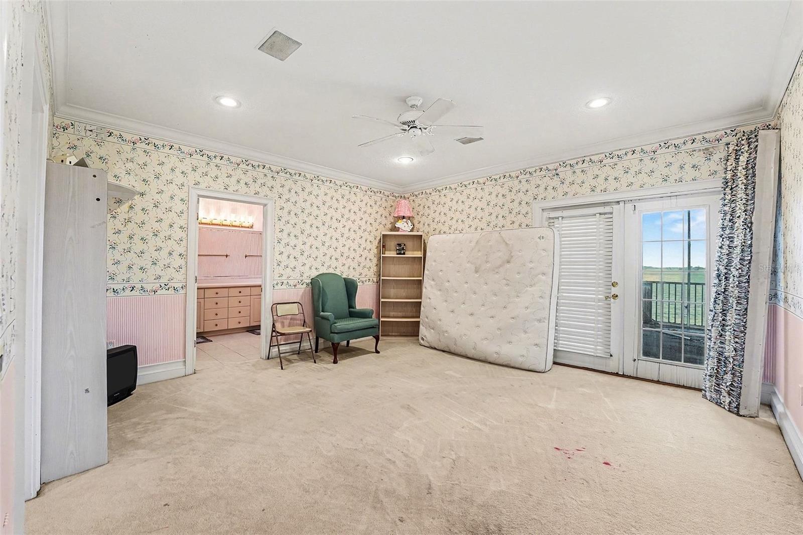 Image 46 of 59 For 135 Van Fleet Court