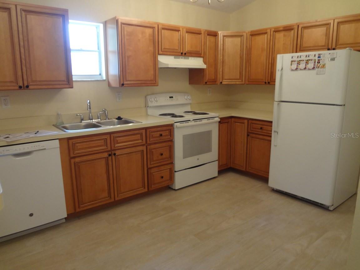 Image 2 of 10 For 15000 Westminister Avenue A