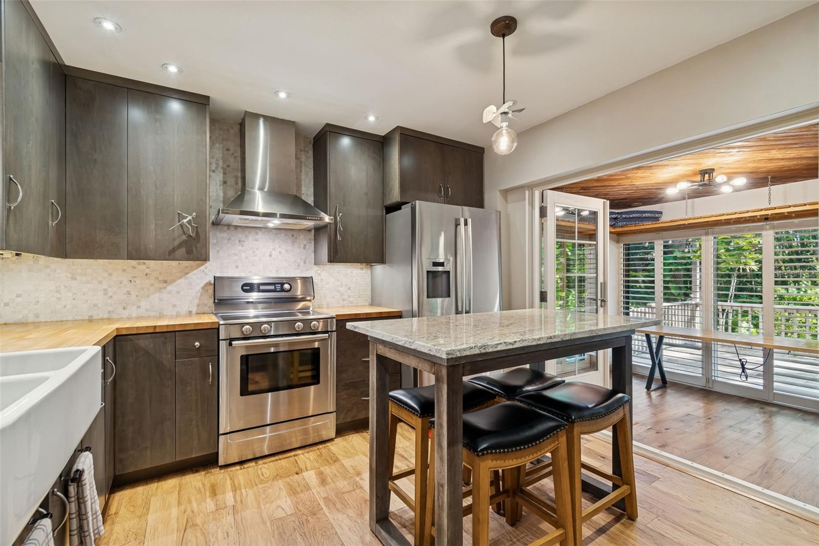 Image 15 of 78 For 401 Old Mill Pond Road