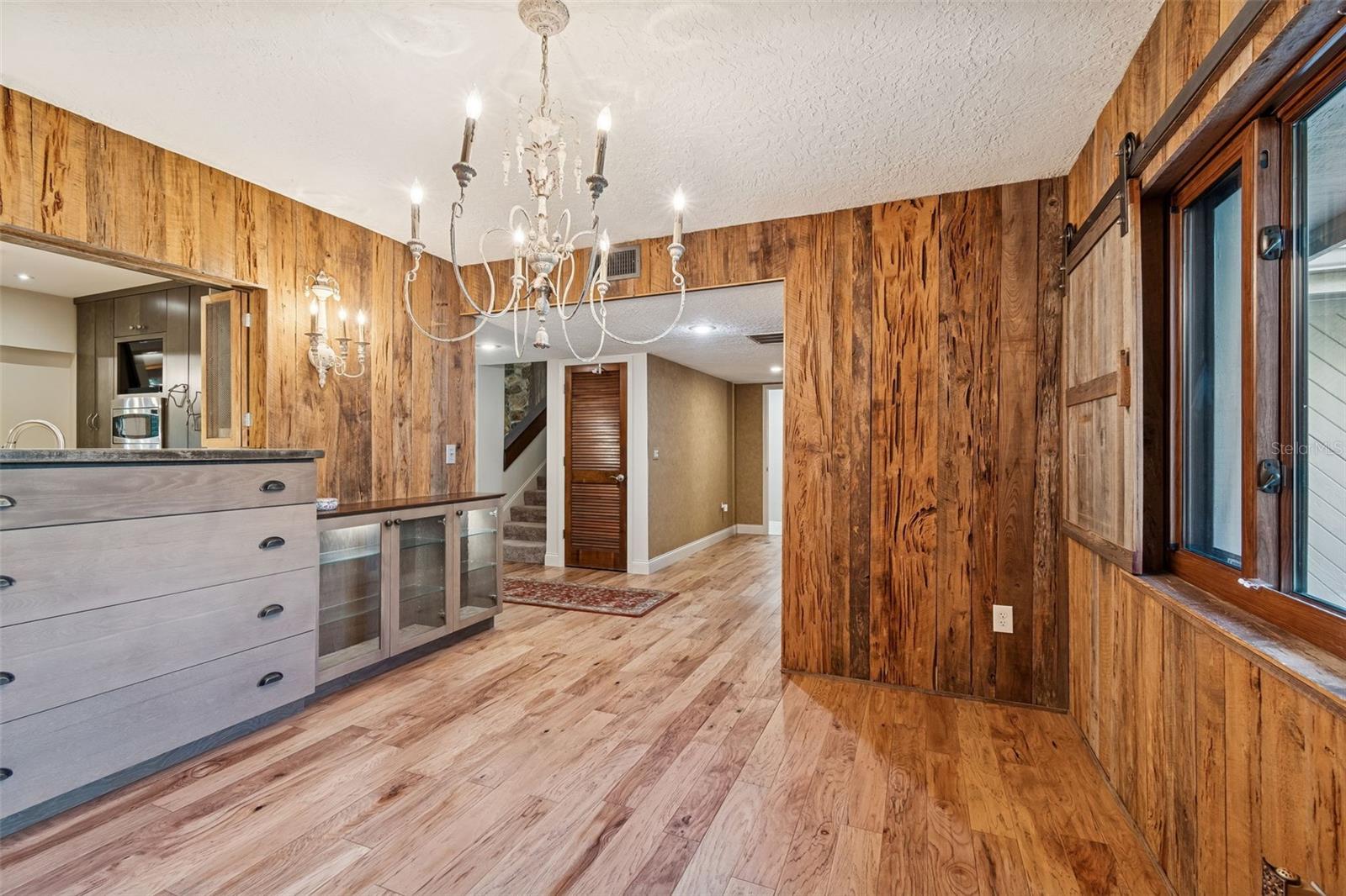 Image 26 of 78 For 401 Old Mill Pond Road