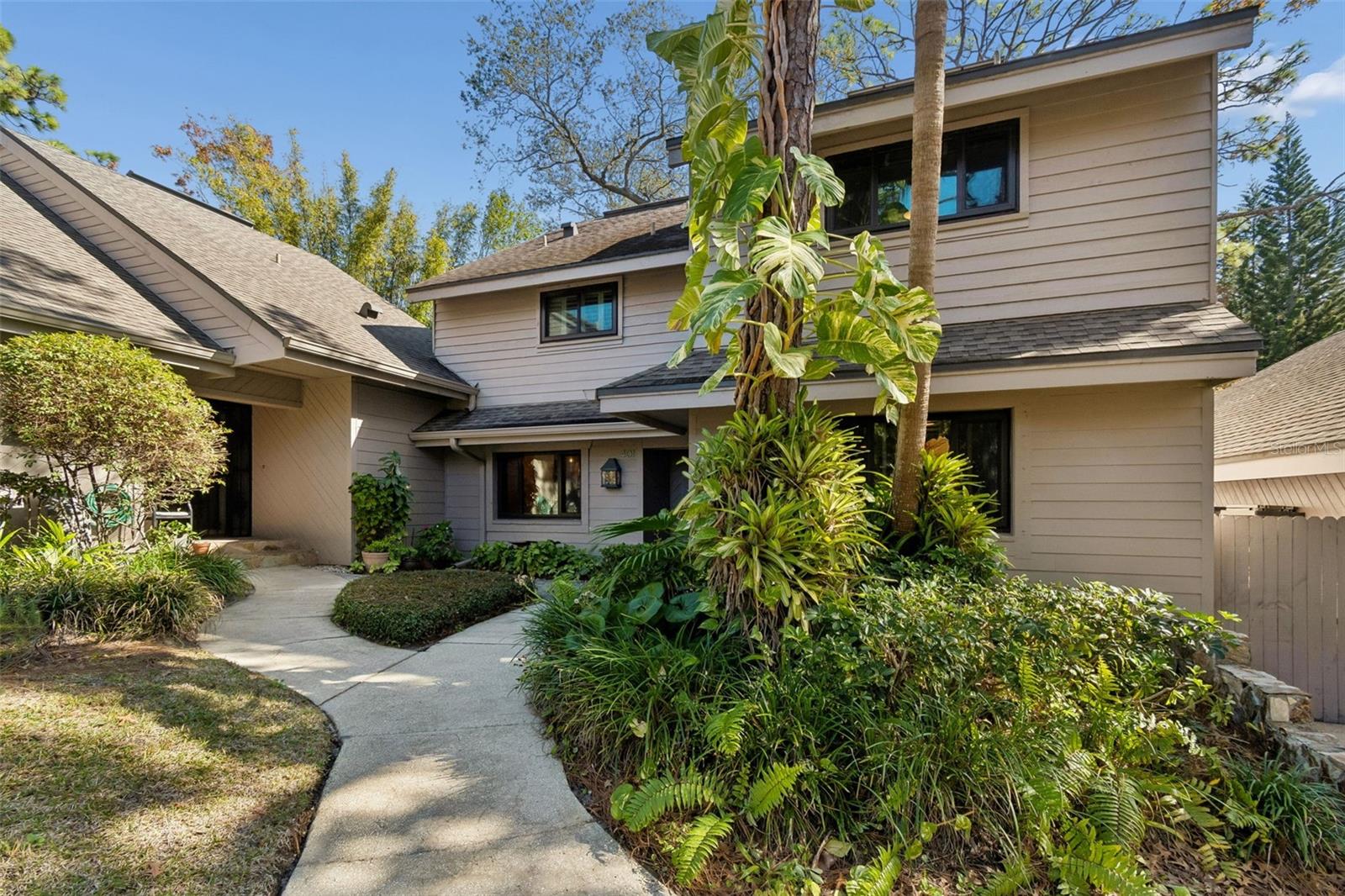 Image 4 of 78 For 401 Old Mill Pond Road