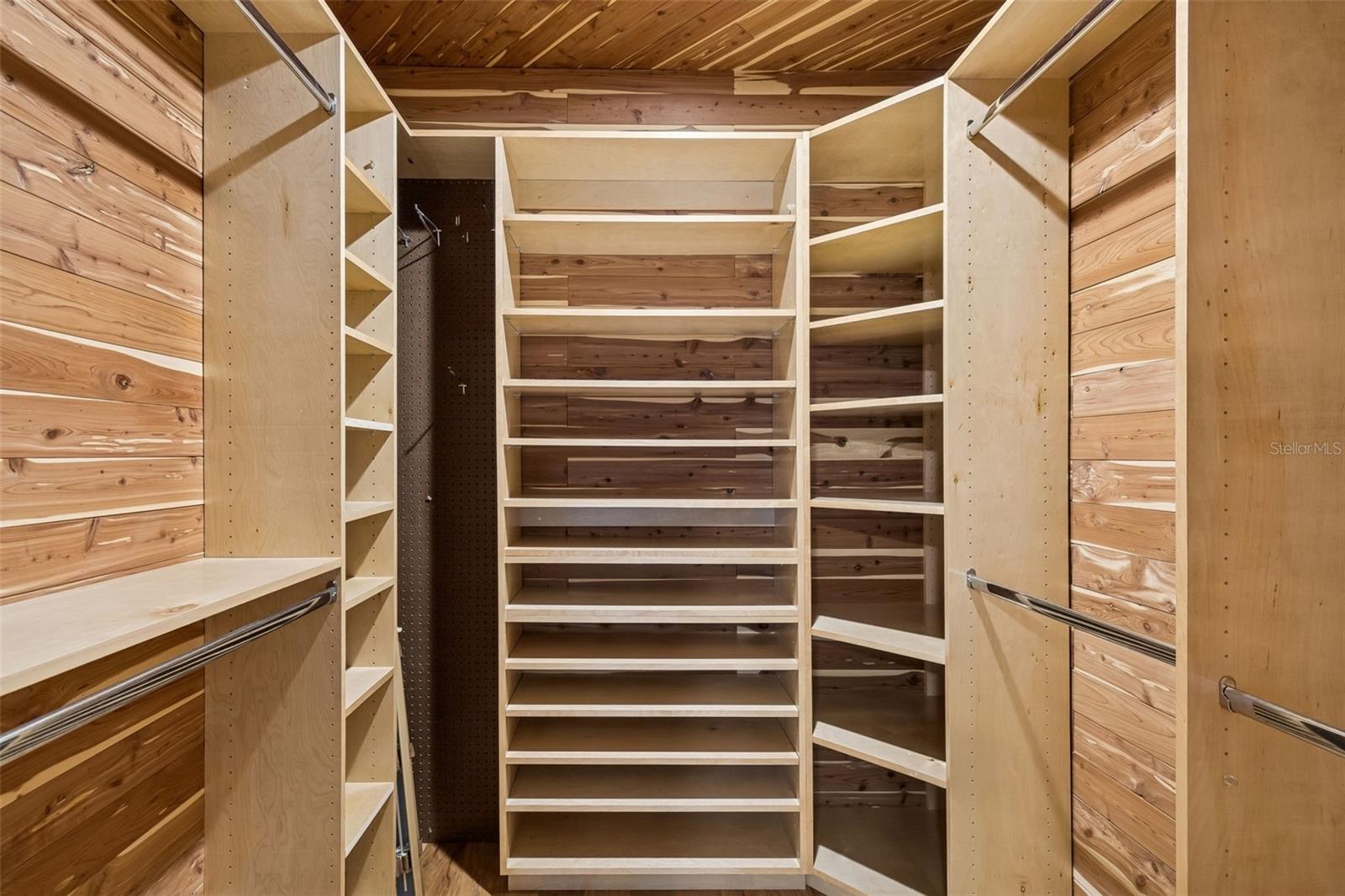 Image 45 of 78 For 401 Old Mill Pond Road