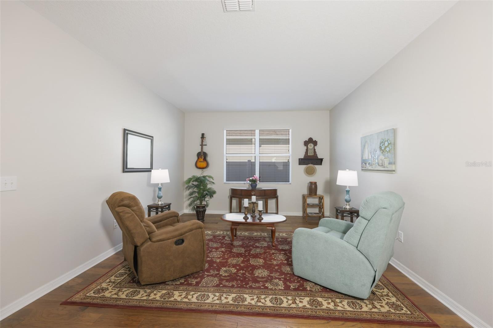 Image 14 of 53 For 12333 Juniper Field Court