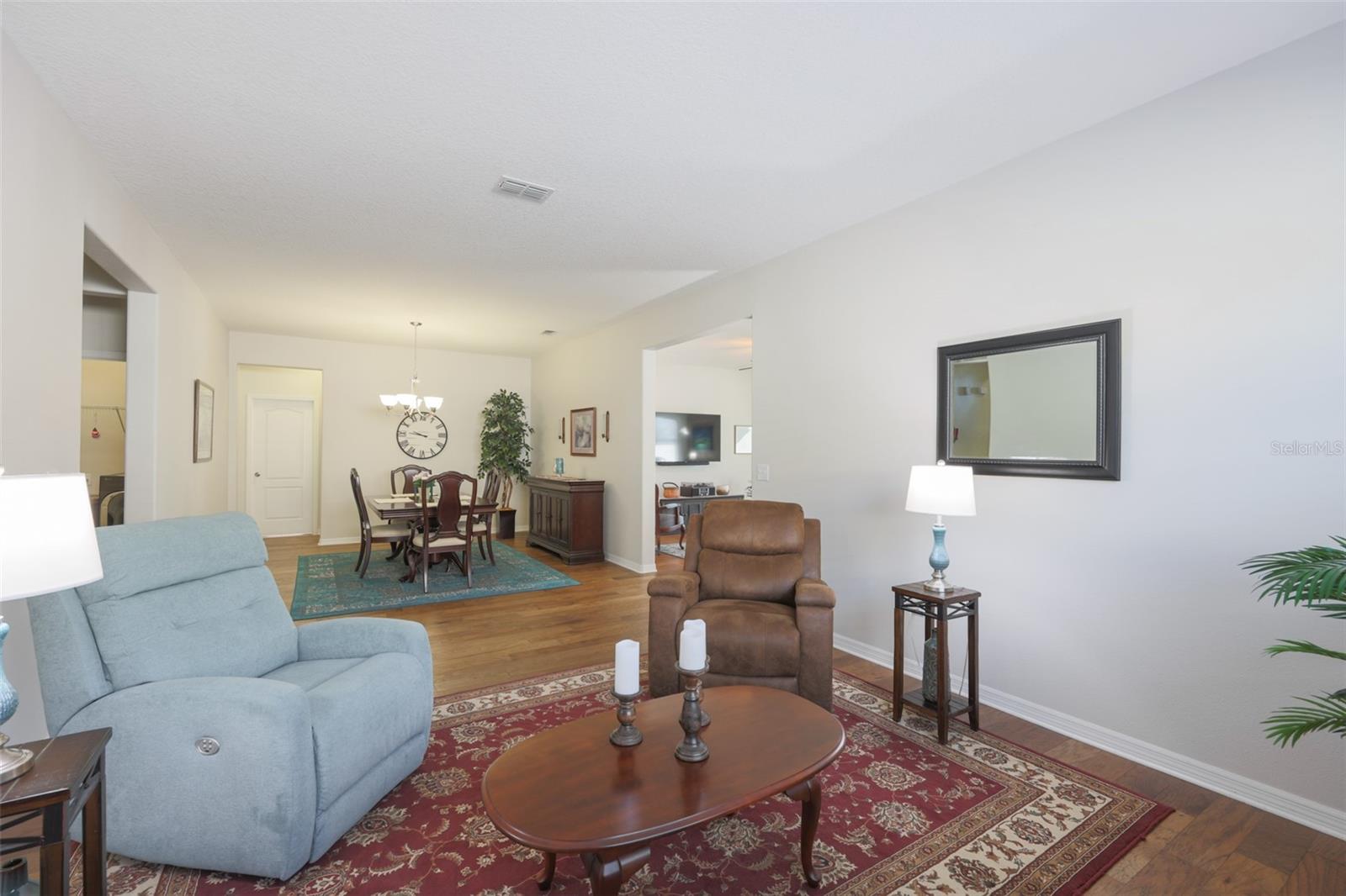 Image 8 of 53 For 12333 Juniper Field Court