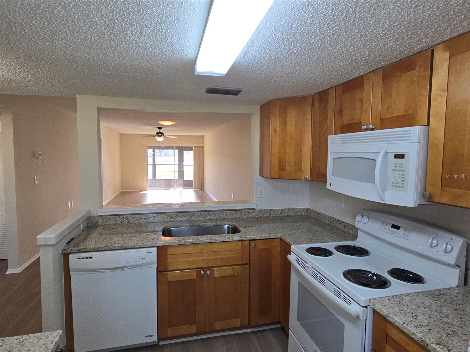 Image 5 of 22 For 11130 Carriage Hill Drive 4