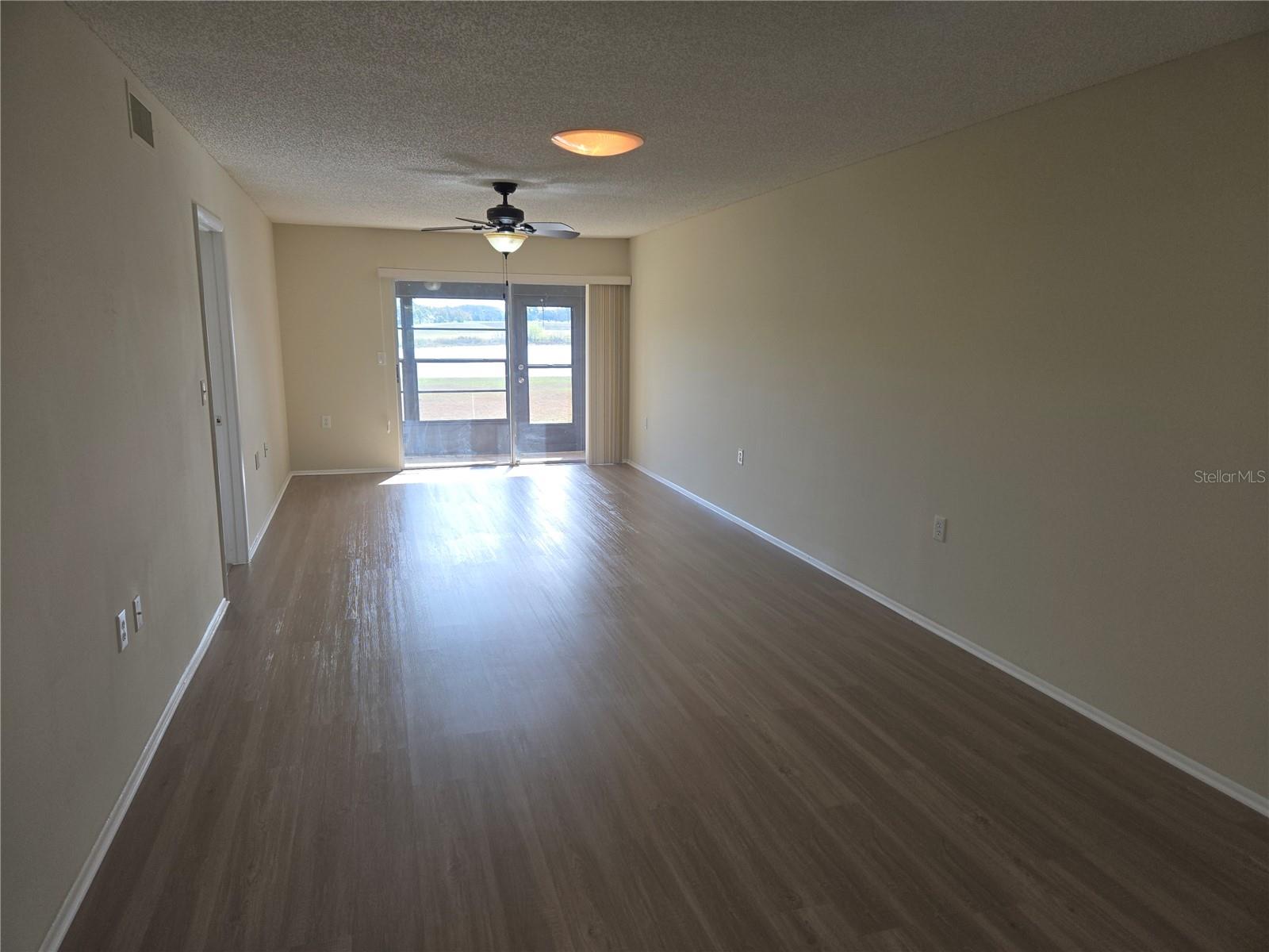 Image 7 of 22 For 11130 Carriage Hill Drive 4