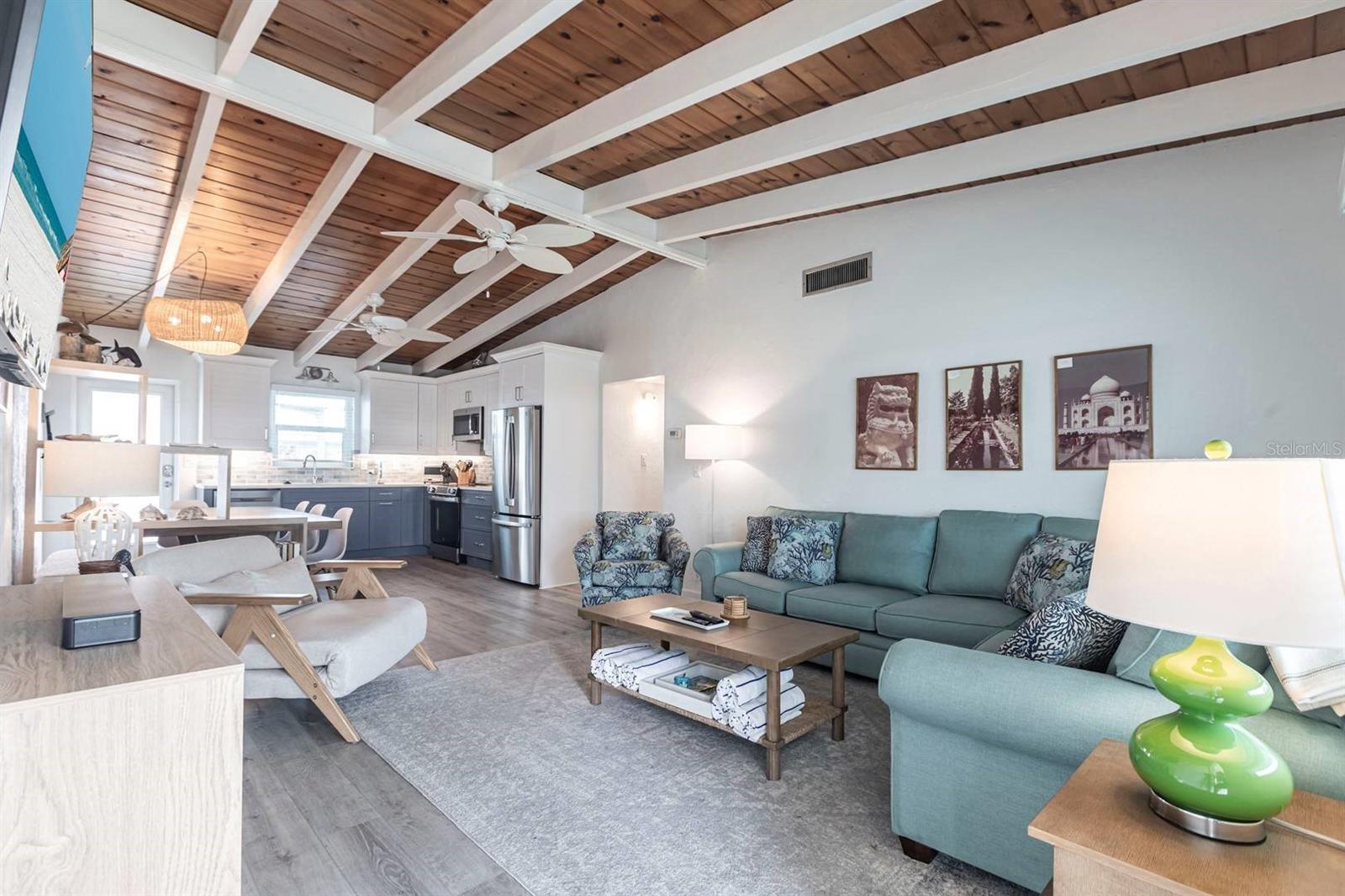 Image 2 of 28 For 6006 Midnight Pass Road 44