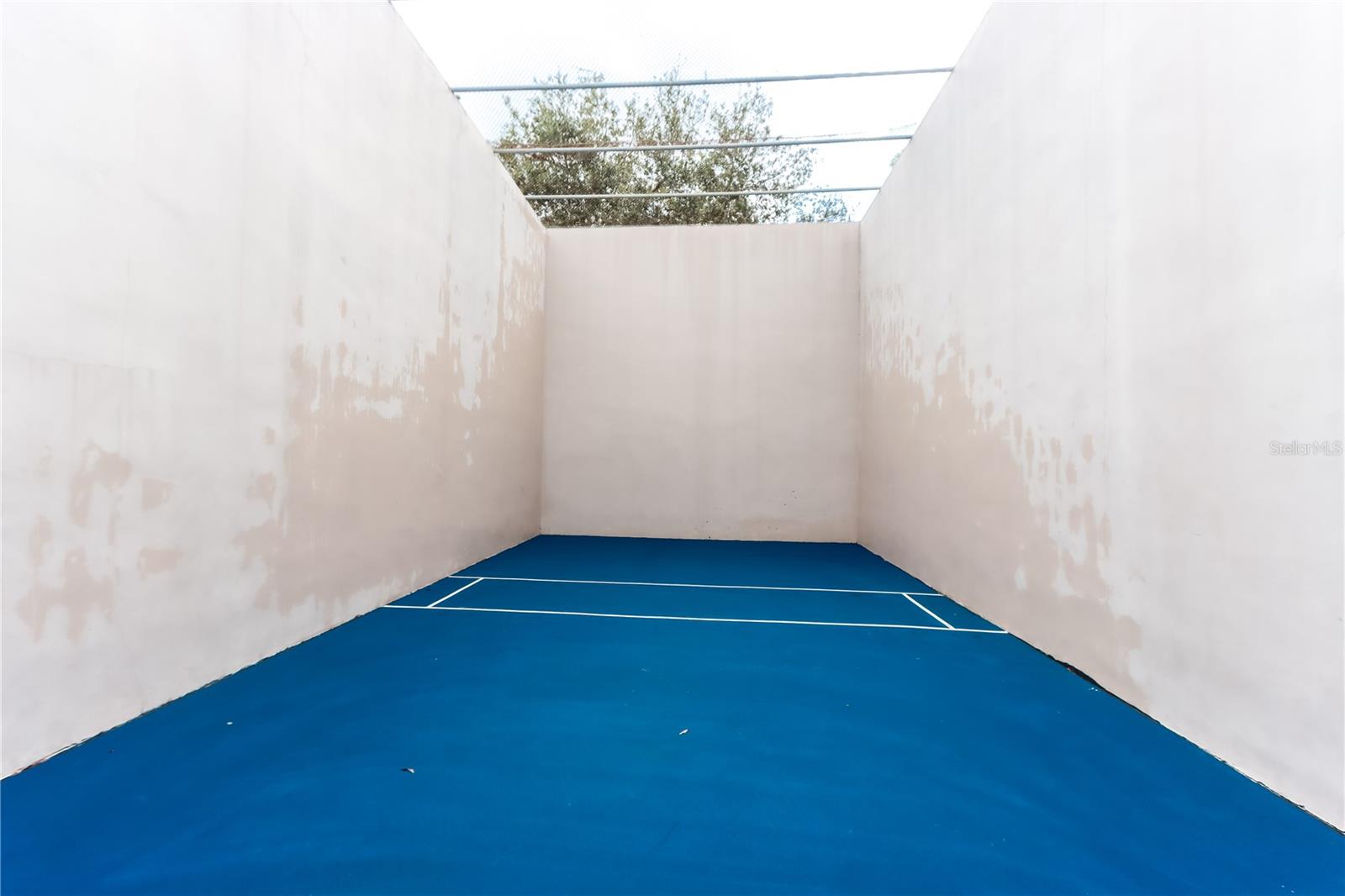 Image 26 of 30 For 4009 Nestle Oaks Place 104