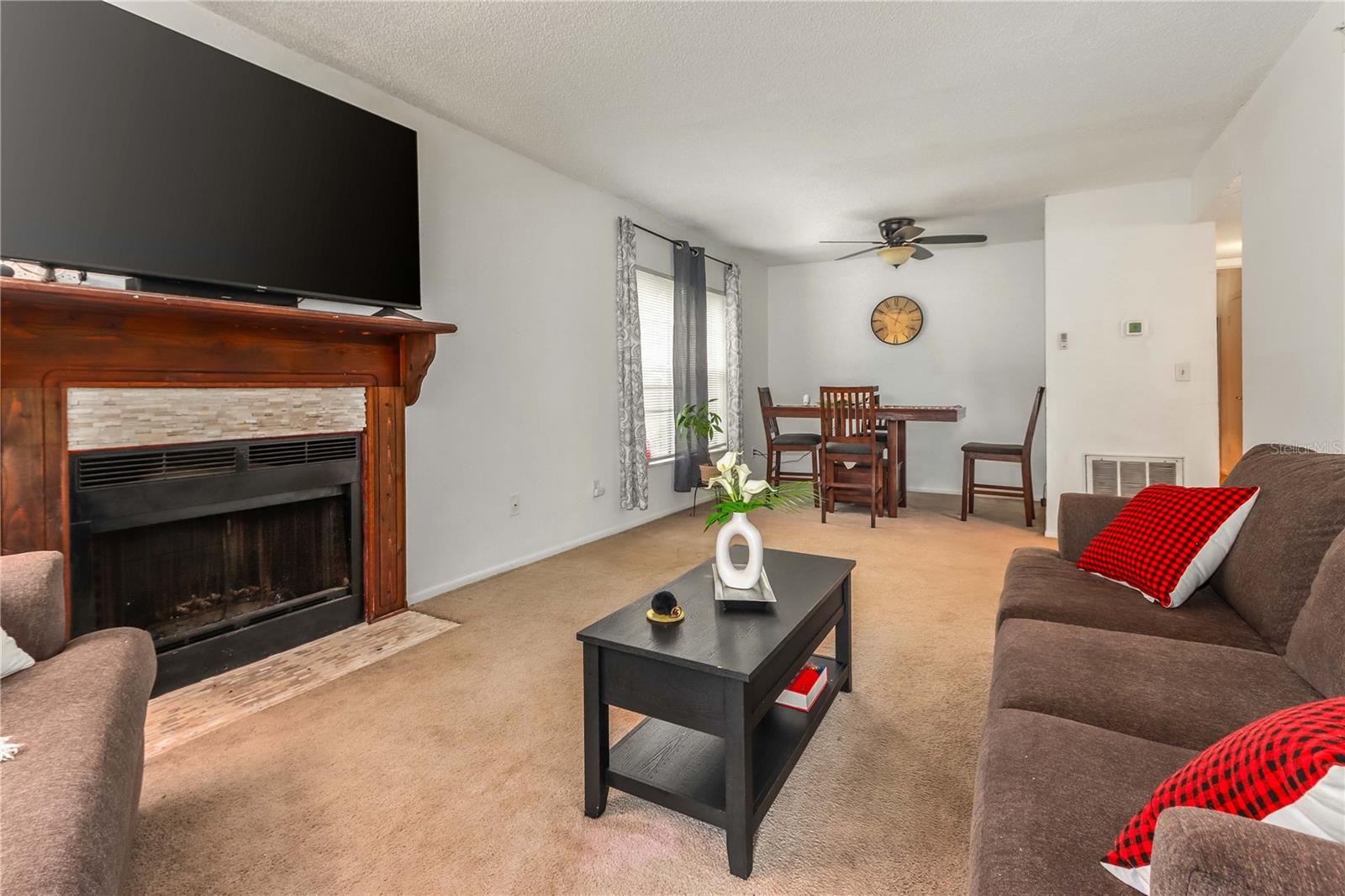 Image 7 of 30 For 4009 Nestle Oaks Place 104