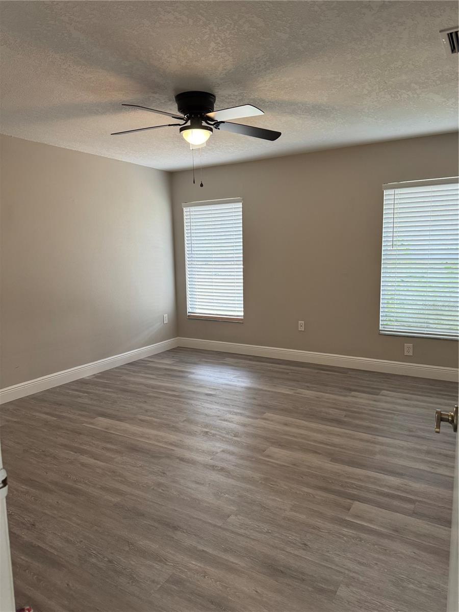 Image 12 of 24 For 7433 Richland Street