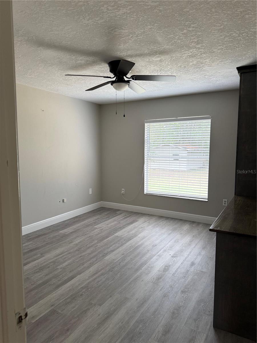 Image 6 of 24 For 7433 Richland Street