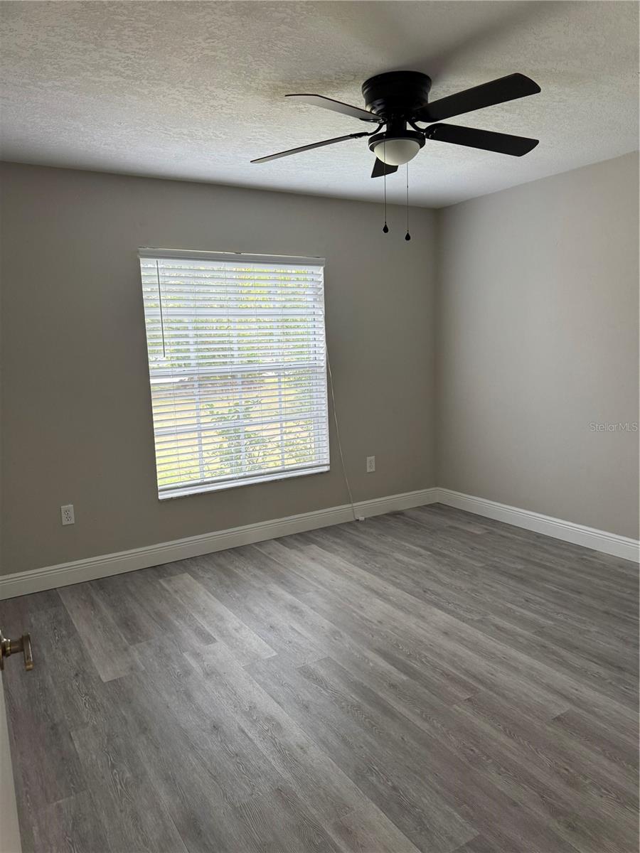 Image 8 of 24 For 7433 Richland Street