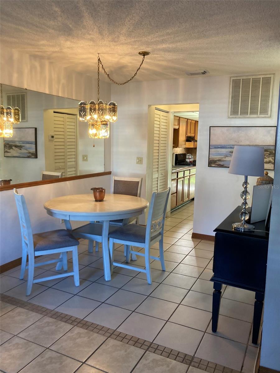 Image 15 of 42 For 5975 Terrace Park Drive N 103