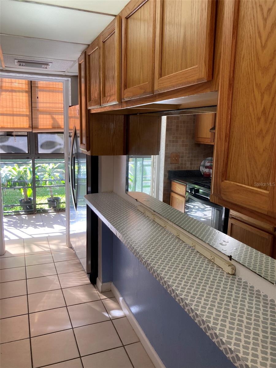 Image 19 of 42 For 5975 Terrace Park Drive N 103