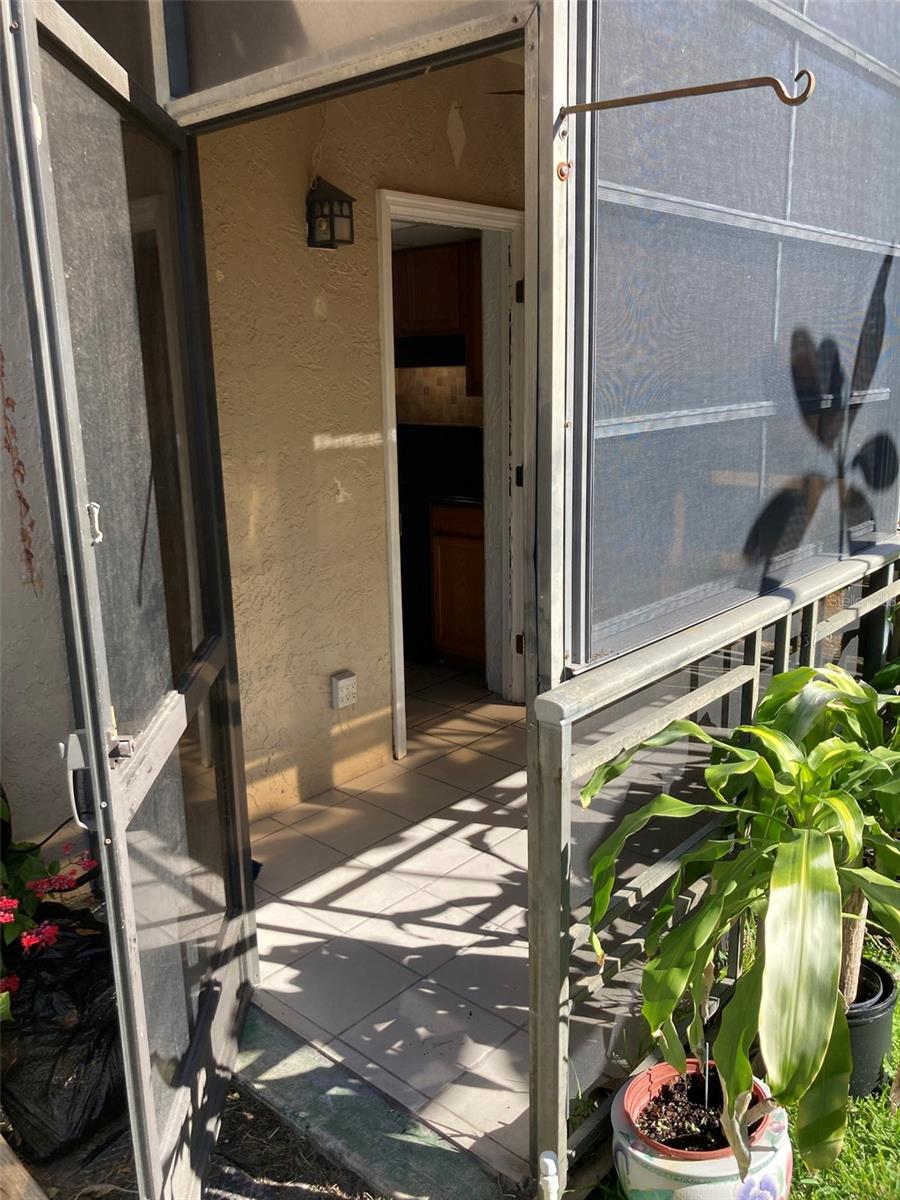 Image 23 of 42 For 5975 Terrace Park Drive N 103